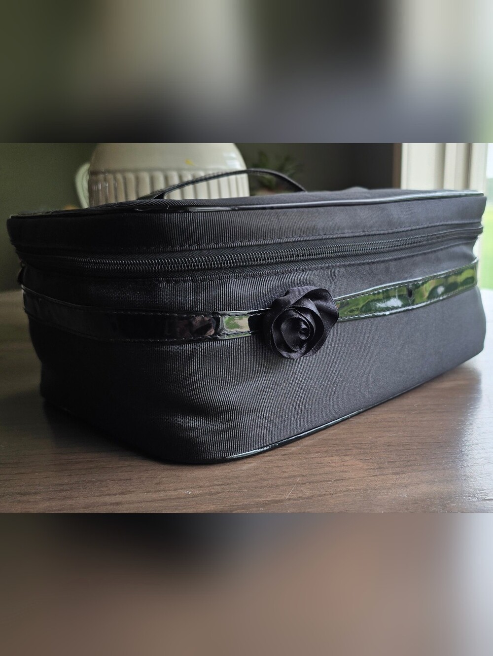 Lancôme Black Ribbon Rose Cosmetic Train Case - Picture 3 of 12